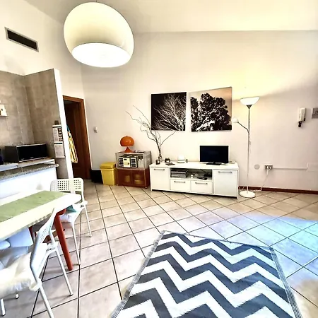 La Casa Di Bes Vicino Al Centro Storico بولا